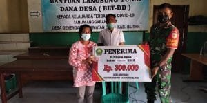 Danramil Tipe B 0808/13 Doko, Himbau Agar Kegiatan Penyaluran BLT DD Tetap Patuhi Protkes