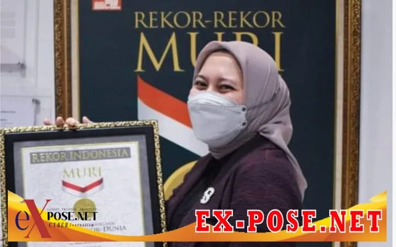 Bupati Indragiri hulu Termuda dan tercantik