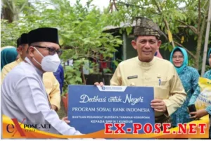 Dukungan Untuk Urban Farming, Gubernur Ansar Berikan Bibit Cabe ke Dasa Wisma Karimun