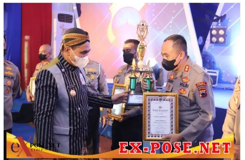 Lantunan Abah Lala goyang HUT Lalu Lintas 