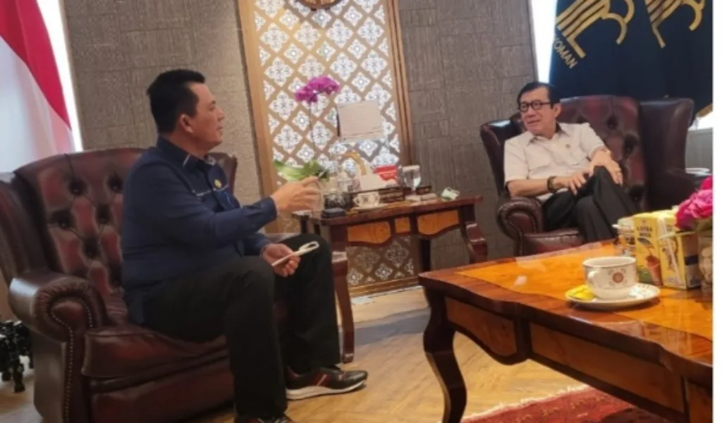 Bertemu Menkumham, Gubernur Ansar Minta Kebijakan Bebas VoA Diberlakukan Lagi