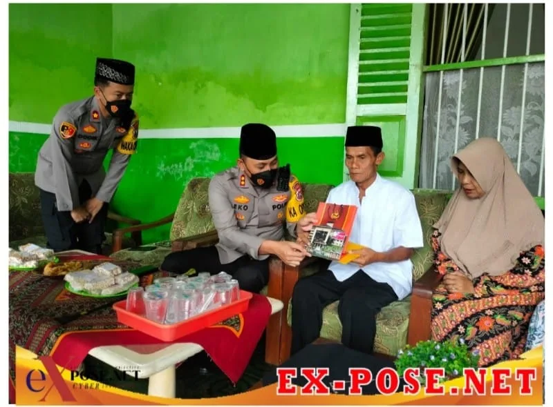 Salurkan Tali Asih Korban Insiden Kanjuruhan