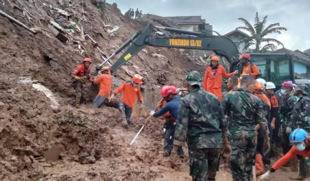 Menzikon/CRK Pusziad Temukan 2 Korban Gempa Bumi Cianjur