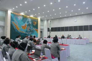 Kapal Terbakar di Selat Bali, Kapal Patroli Bakamla RI Evakuasi