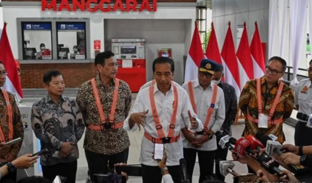 Jokowi Resmikan Pengembangan Stasiun Manggarai Tahap 1