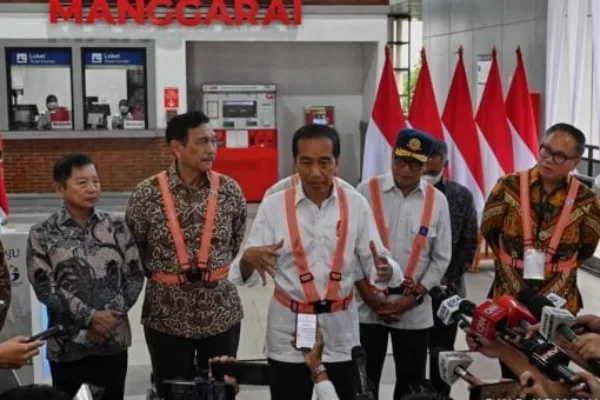Jokowi Resmikan Pengembangan Stasiun