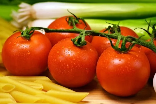 buah tomat ceri