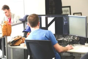 CEO Silicon Valley Bridge Bank Meminta Pelanggan untuk menyetor ulang dana Mereka