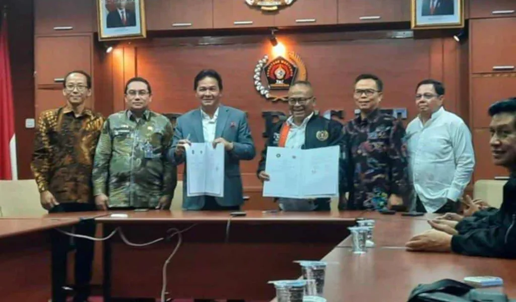 PWI dan DKPP Teken MoU Sosialisasi, Publikasi Edukasi dan Desiminsi KEPP