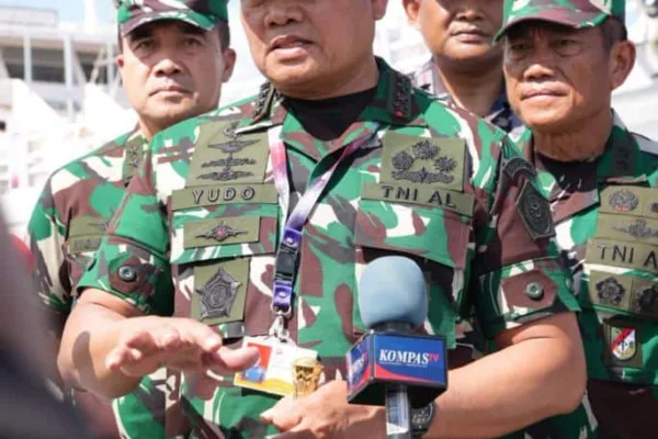 Panglima TNI cek keamanan Kapal Phinisi Ayana Lako Di'a untuk KTT Asean