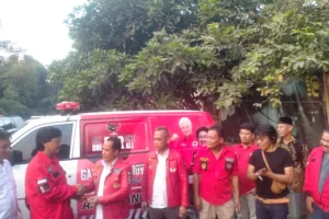 Adian Napitupulu Beri Ambulance ke DPC PBB Kabupaten Bogor
