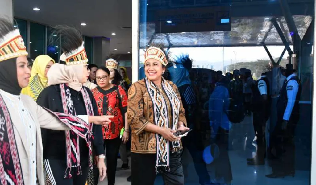 Ketum Dharma Pertiwi Hadiri Peresmian Sekretariat Dekranasda