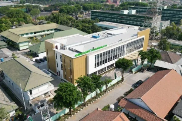 Presiden RI Didampingi Menhan Prabowo Resmikan Dua Rumah Sakit TNI di Surabaya