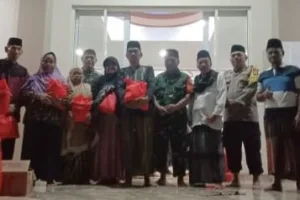 Kodim 0621 Beri Sandang-Pangan di Ciangsana Bogor