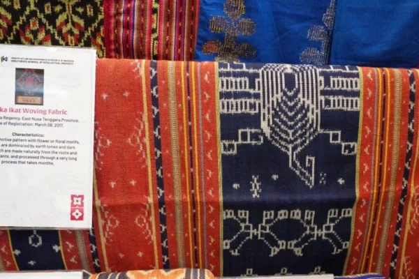 Tenun Ikat Sikka NTT