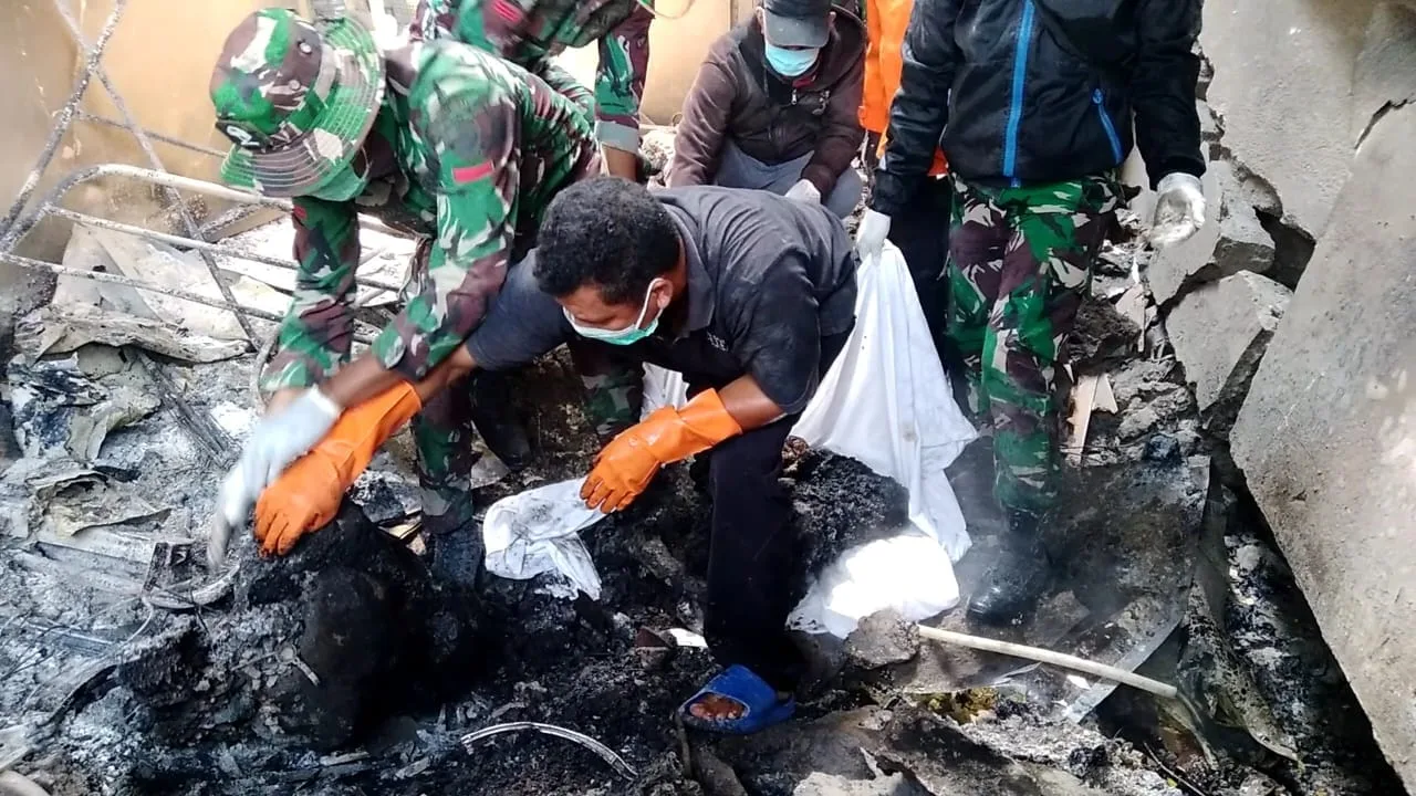 TNI Siaga Bantu Korban Erupsi