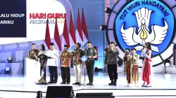 Presiden RI Pada Acara Puncak Peringatan Hari Guru Nasional Tahun 2024