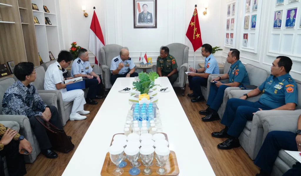 Irjen TNI Terima CC Wakil Kepala Staf Gabungan Pasukan Beladiri Jepang