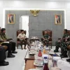 Panglima TNI Terima Audiensi Menteri Transmigrasi RI