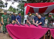 Panglima TNI Tinjau dan Uji Senjata Produk PT. Pindad