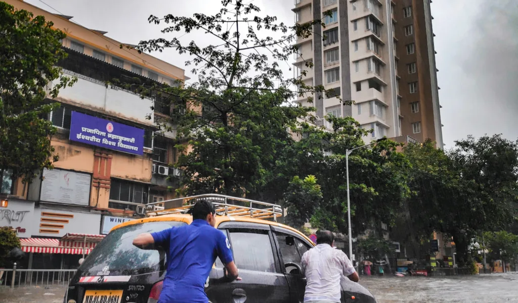 Ancaman Bahaya yang Perlu Diketahui Saat Terjadinya Bencana Banjir