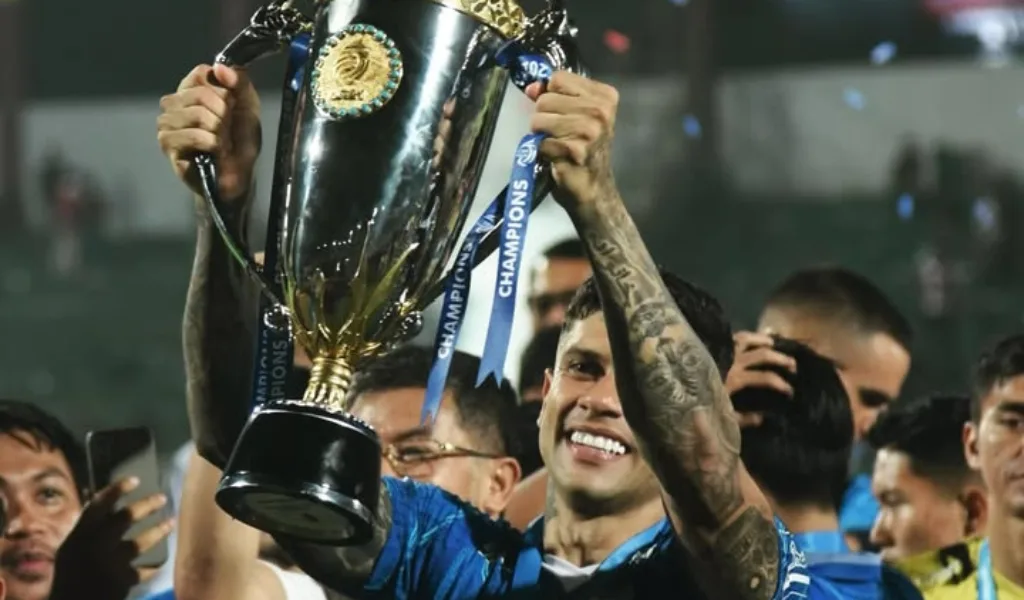 Ciro Alves Hengkang , Siapa Pengganti Pilihan Persib ?
