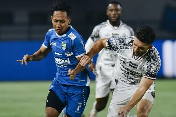 Persib Kalahkan Bali United