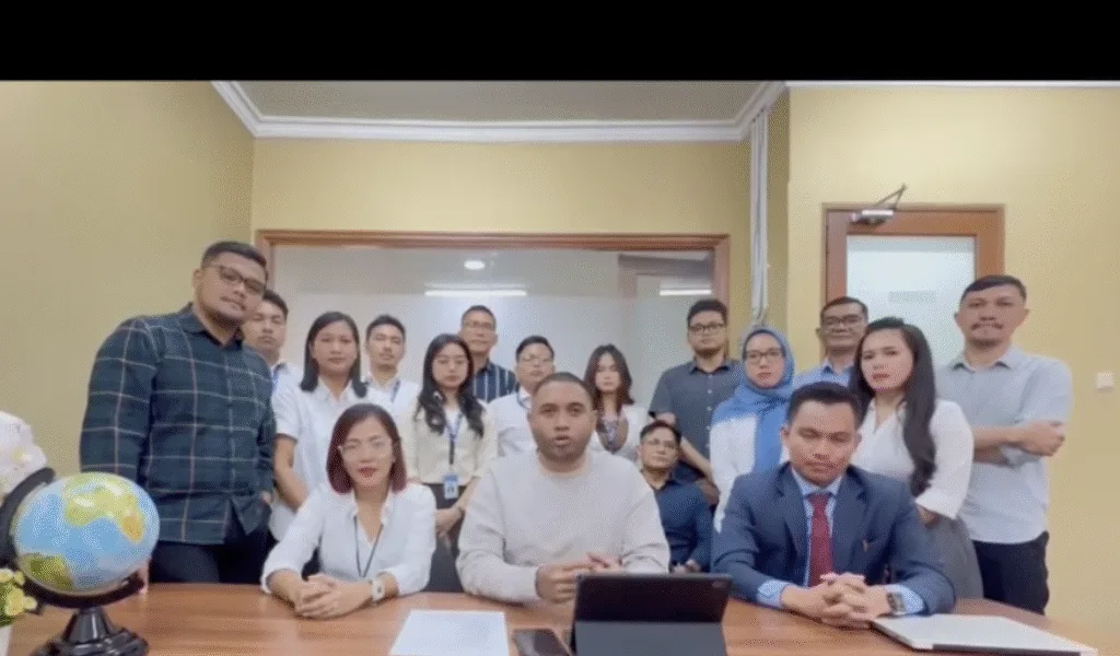 Rayen Pono Tempuh Jalur Hukum, Ahmad Dhani Terancam UU ITE