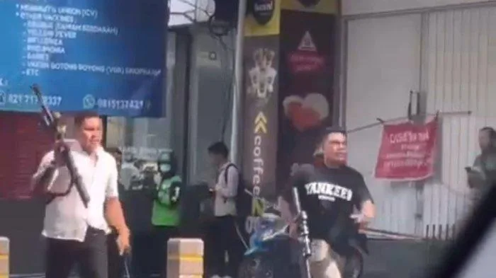 Bentrokan di Kemang, Polisi Selidiki Dugaan Kepemilikan Senjata Api