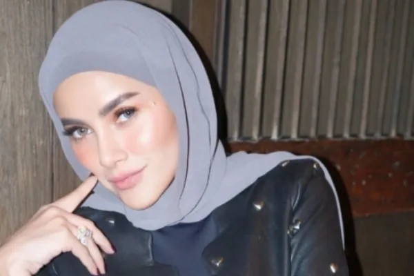 Olla Ramlan Jadi Sorotan