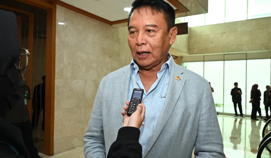 Panglima TNI Jenderal Agus Subiyanto, Tuai Sorotan Polemik Rotasi