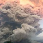 Erupsi Gunung Lewotobi Laki-Laki, Status Tetap Awas
