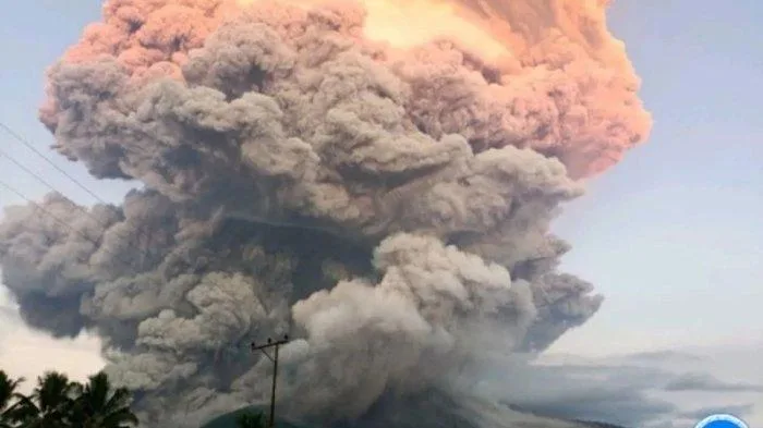 Erupsi Gunung Lewotobi Laki-Laki