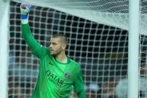 Lucas Chevalier Debut Gemilang  di Final Super Cup