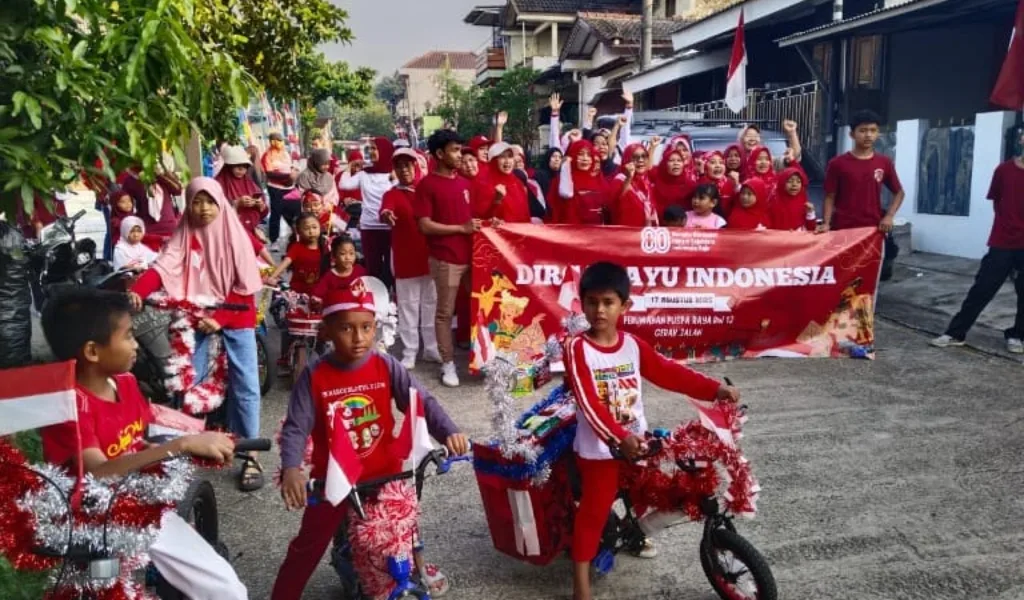 Warga Puspa Raya RW 12 Meriahkan HUT RI ke-80 dengan Senam dan Lomba Kebersihan