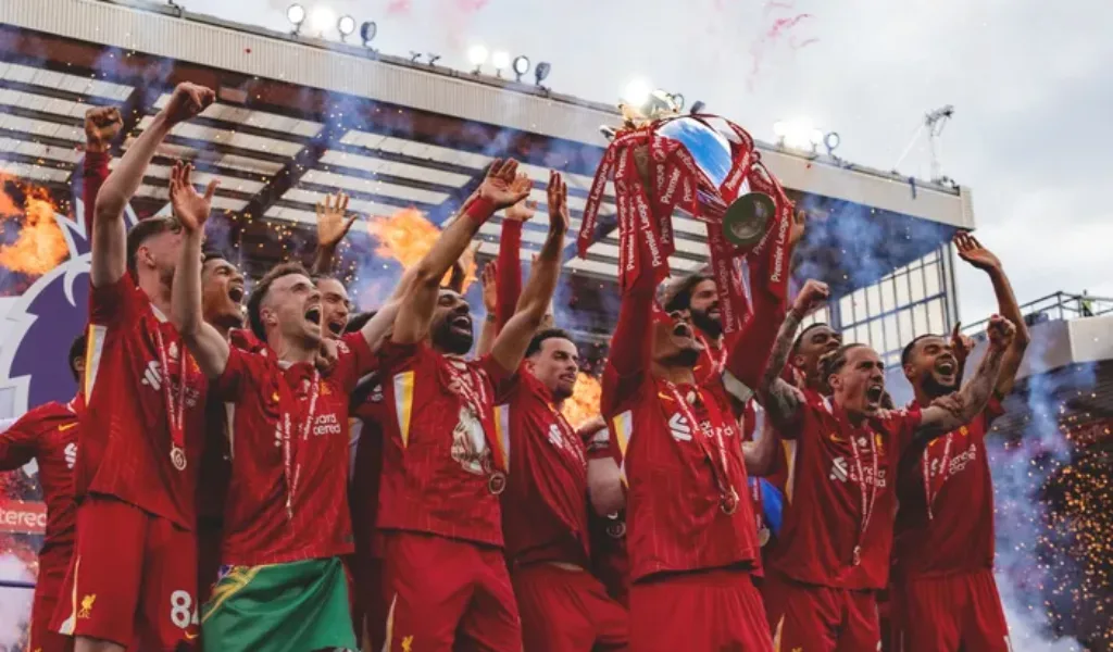 Liverpool Bungkam Athletic 4-1, Rio Bersinar di Anfield