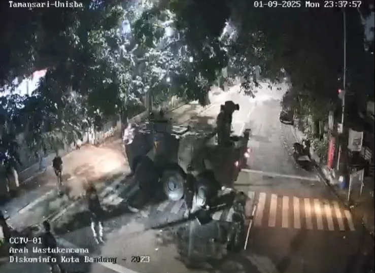 Gas Air Mata Kampus Bandung: Aparat Sisir Unpas–Unisba