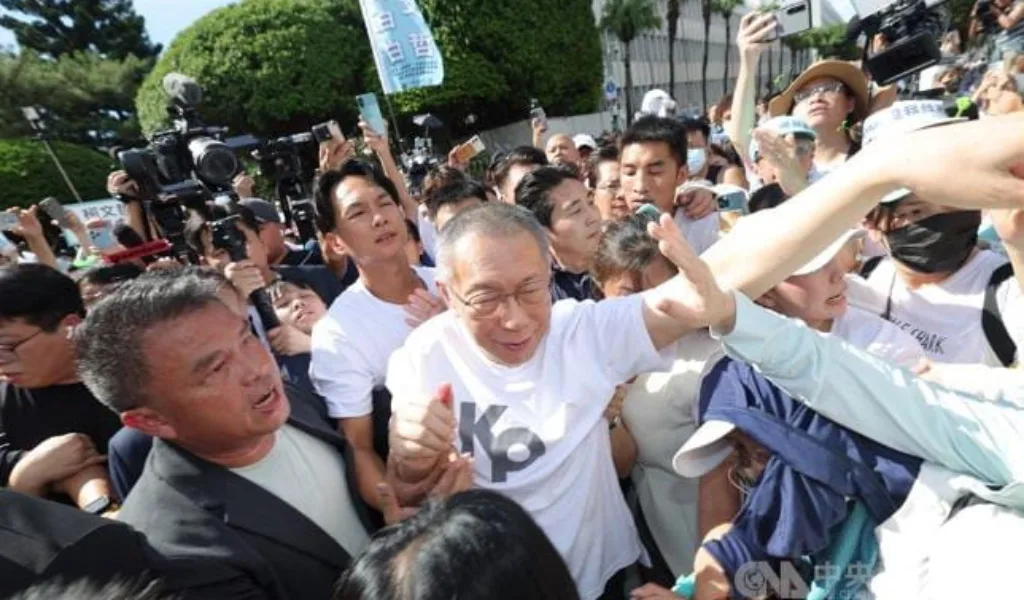 Ko Wen-je Bebas dengan Jaminan NT$70 Juta di Kasus Korupsi Taiwan