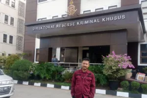 Bawa Bukti Instruksi hingga Skenario Pemenangan, Eks PPK Bogor Datangi Polda Jabar