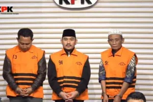 Bupati Bekasi Nonaktif Ade Kuswara Tersangka OTT KPK Kasus Ijon Proyek