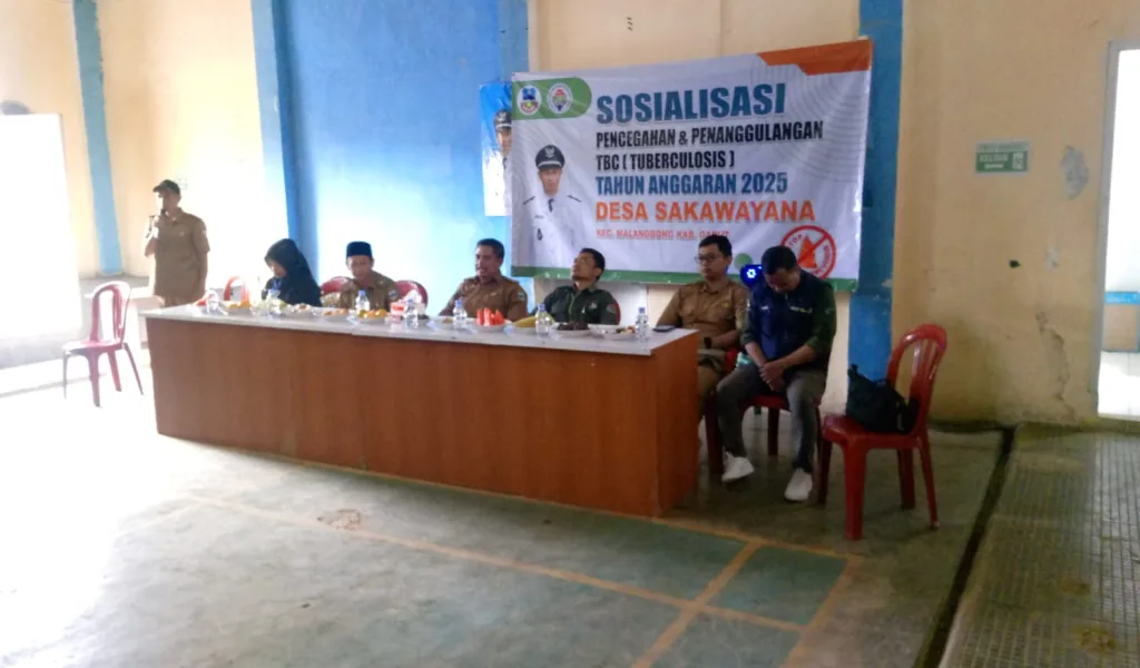 Sosialisasi Pencegahan TBC Digelar Di Aula Desa Sakawayana, Camat Soroti KDMP