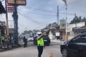 Satlantas Terapkan One Way Urai Kepadatan Lalin Pasca Liburan Natal