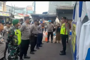 Pengawasan Ketat Di Pasar Wanaraja, Polsek Wanaraja Tinjau Pos Gatur