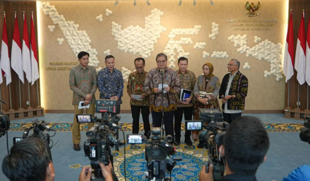 Airlangga: Transisi Energi Dipercepat Target USD21 Miliaran