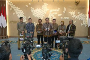 Airlangga: Transisi Energi Dipercepat Target USD21 Miliaran