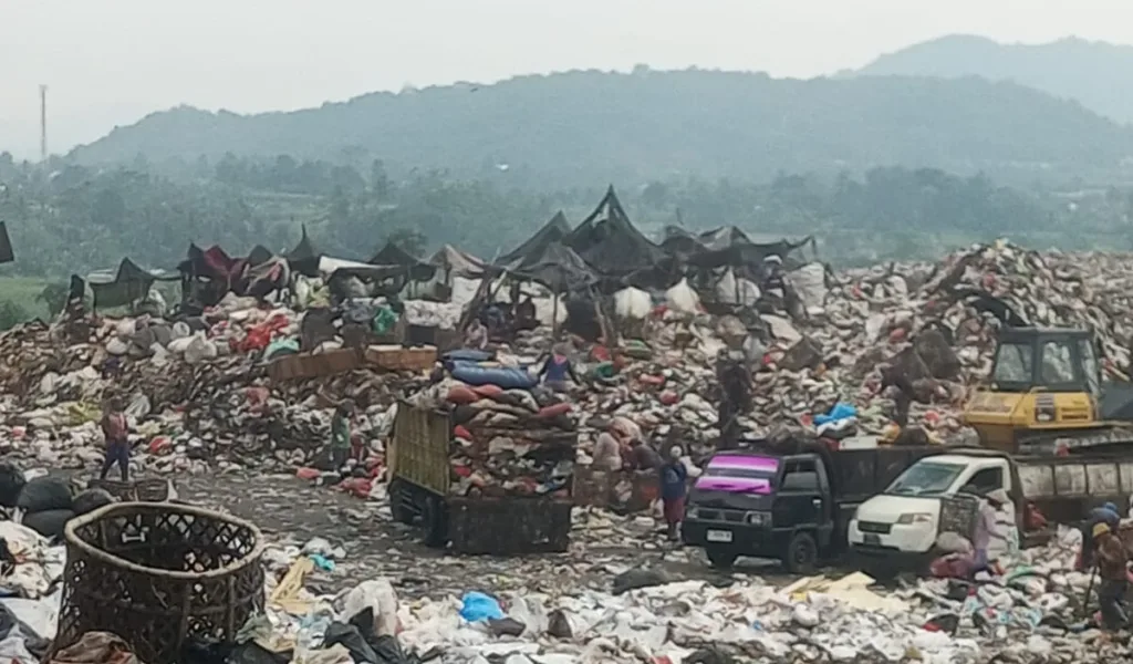 DLH Kota Bogor Diduga Mainkan BBM dan Retribusi, Negara Rugi Miliaran