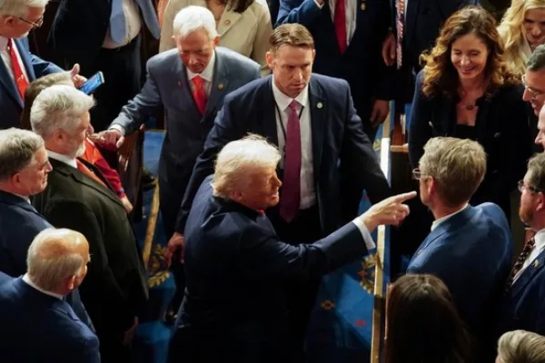 Trump Minta Deportasi Tlaib dan Omar Usai Pidato