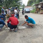 Jalur Vital di Nanggung Rusak Bertahun-tahun, Warga dan FKBP Galang Dana Perbaikan