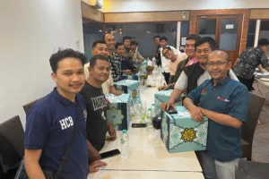 Portal Group Gelar Bukber, M.Nurofik: Tetap Semangat Berkreativitas 