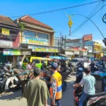 Arus Dialihkan, Jln Raya Wanaraja Padat Di H+3, Dishub Dan Polsek Turun Langsung